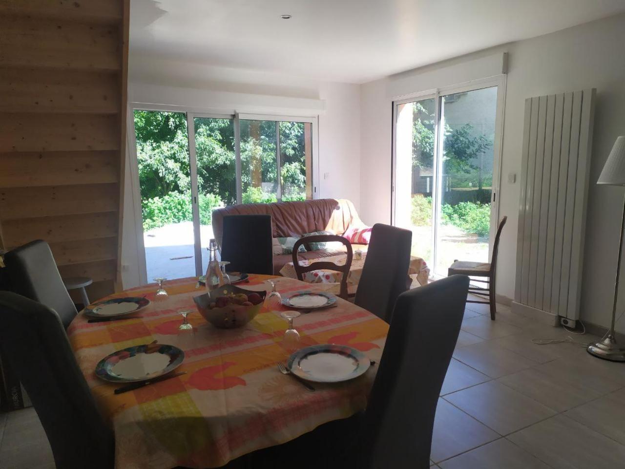 Duplex Avec Jardin Et Grande Terrasse 8-10 Personnes Vila Campagnan Exterior foto